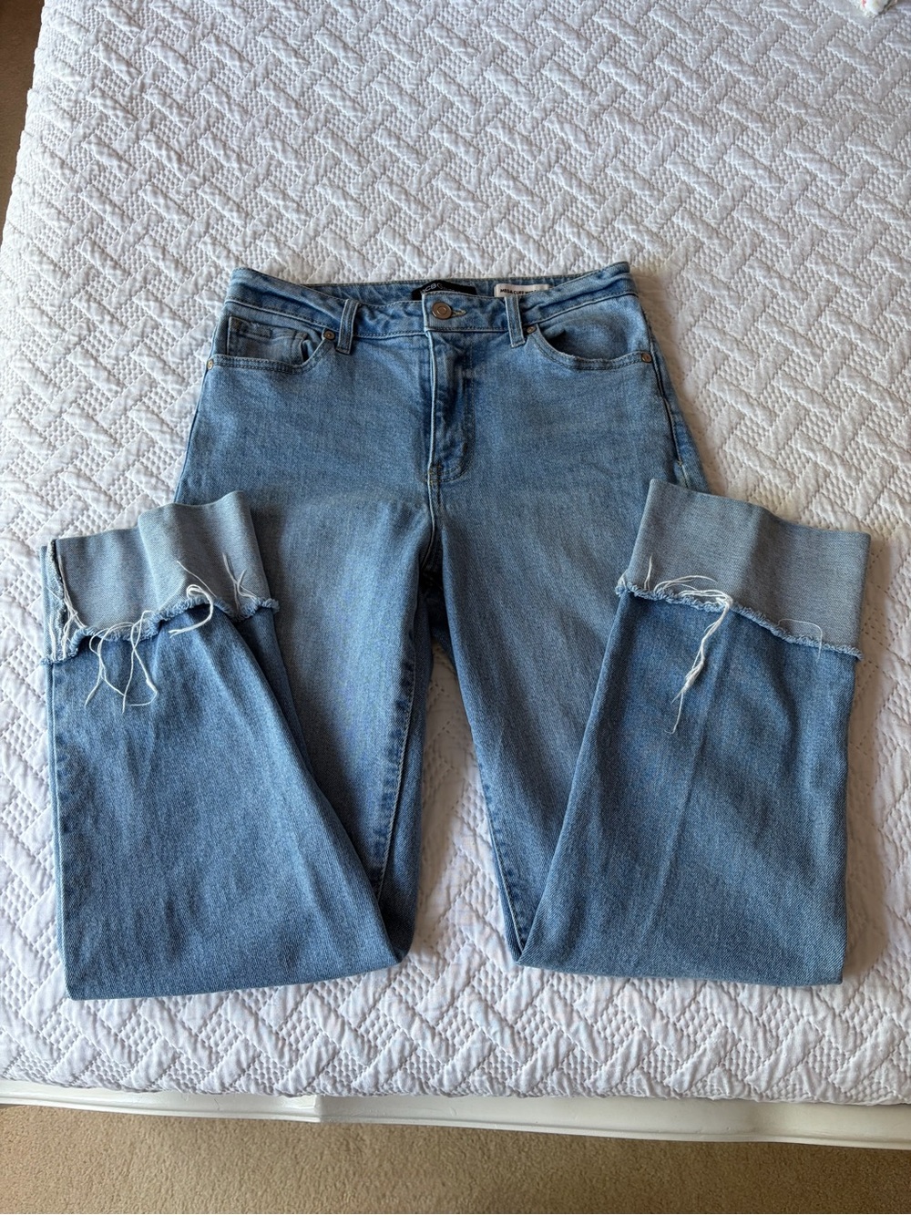 Women’s Straight Leg Jeans